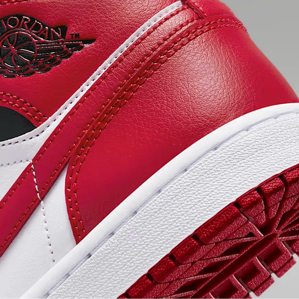 Nike Red and White Women's Sneakers